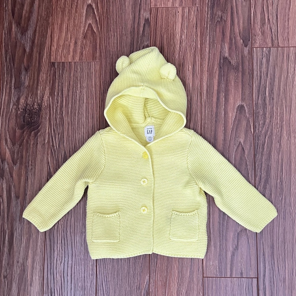 Gap Bear Sweater